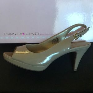 Bandolino nude patent slingback heels